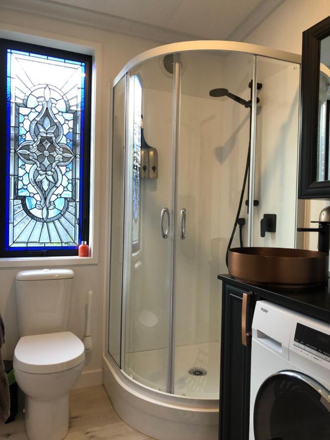 Tiny Home Luxury Farm Escape New Plymouth Egmont Village Extérieur photo